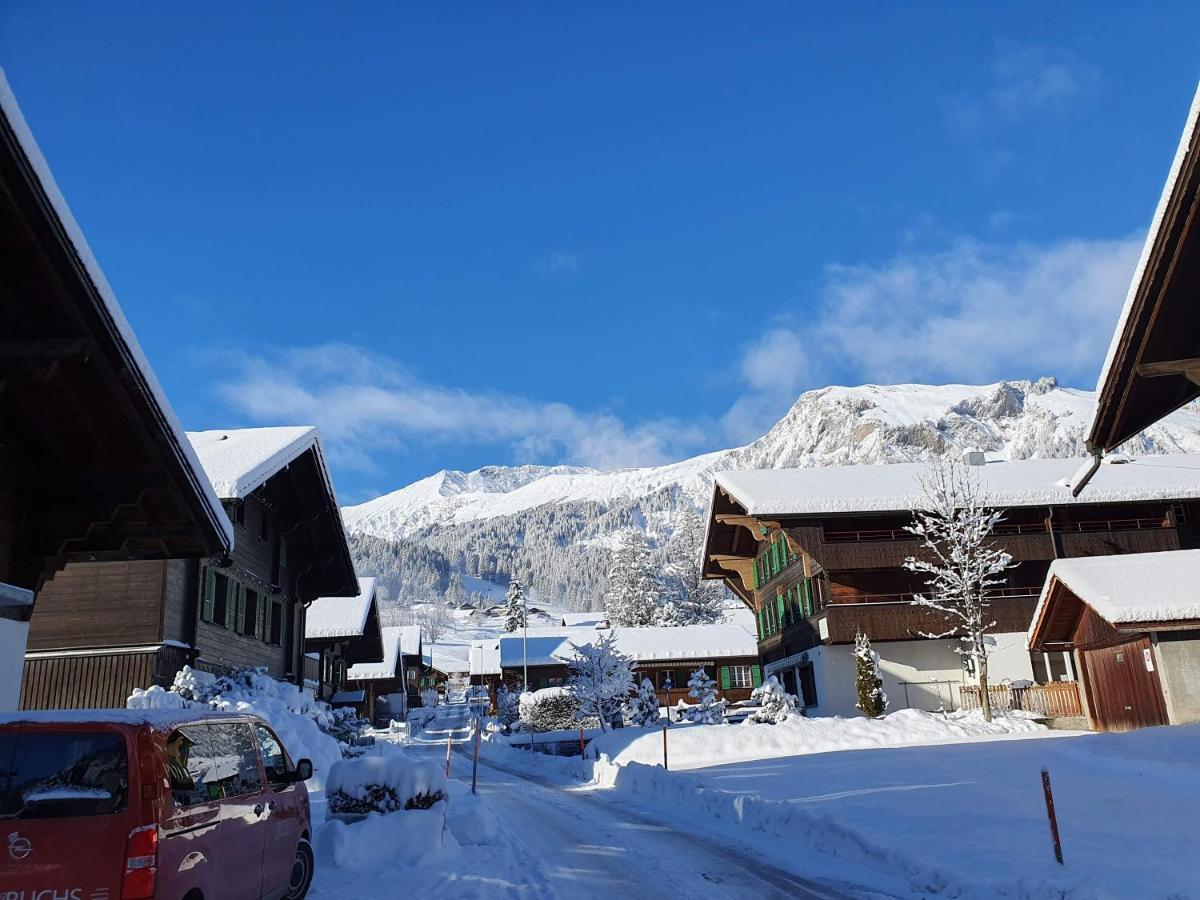 Hotel Garni Alpenruh Lenk Exteriör bild