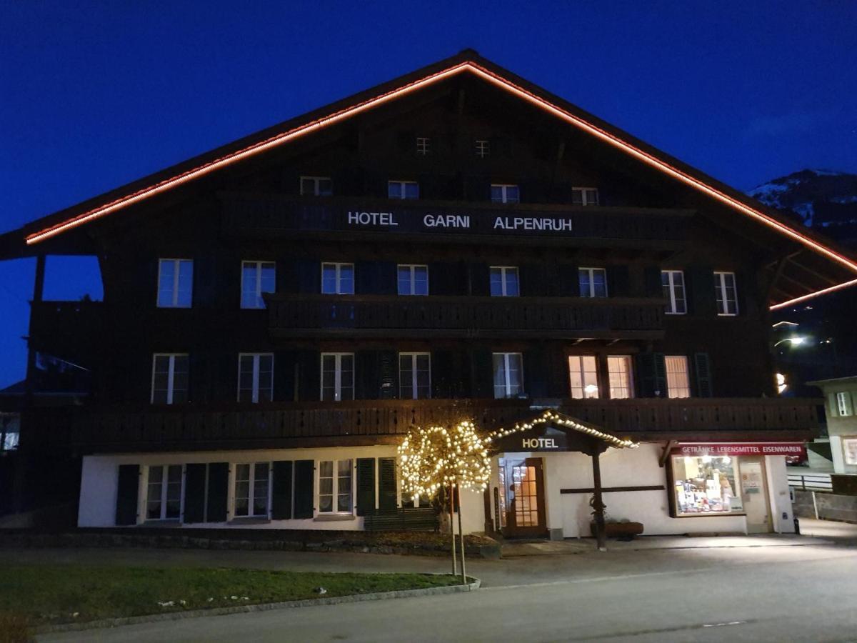 Hotel Garni Alpenruh Lenk Exteriör bild